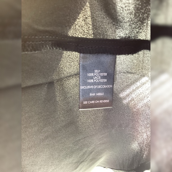 Like New Torrid 3X Georgette Lace Yoke Flutter Sleeve Top~Deep Black~Plus Blouse - Picture 10 of 14